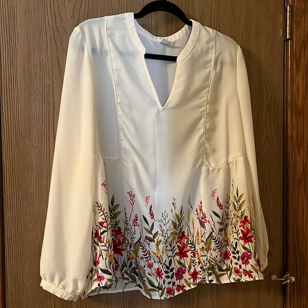 Cream Floral Old Navy Blouse - Large